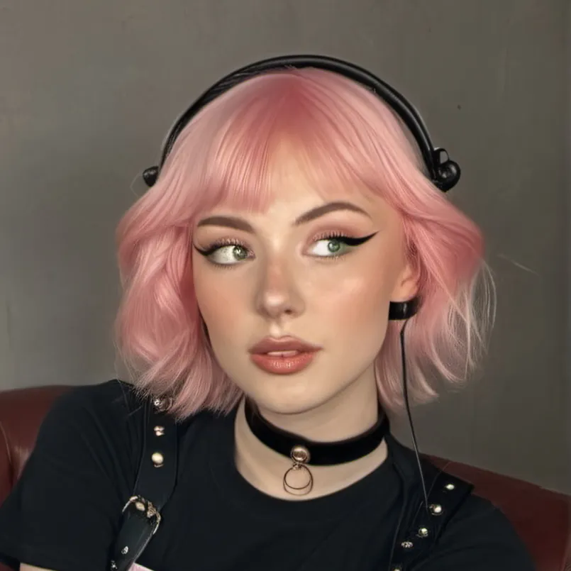 chat with ai character: Evelyn 