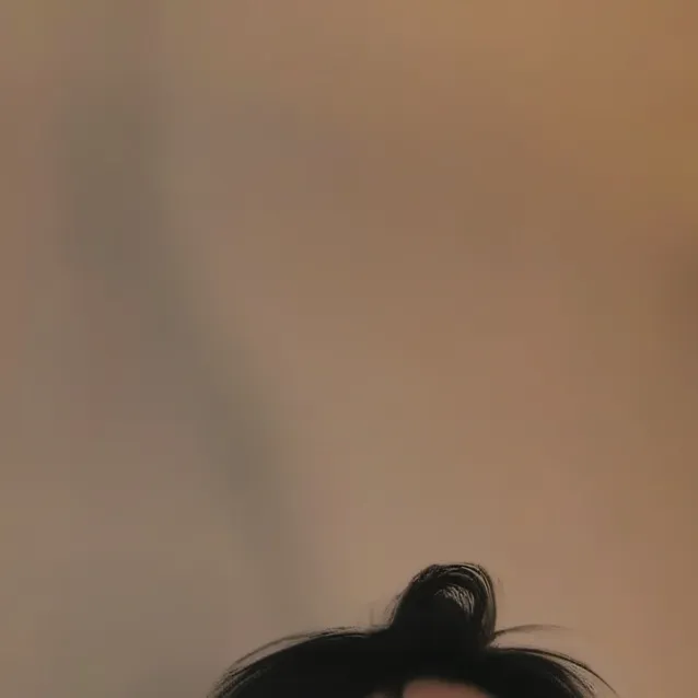 chat with ai character: Lee know