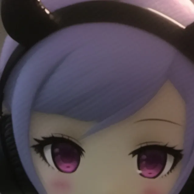 chat with ai character: kuromi