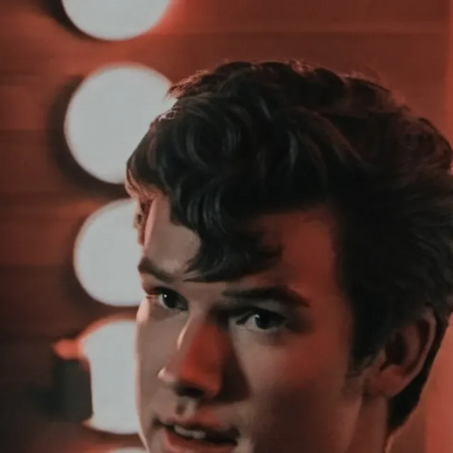 chat with ai character: deadly class