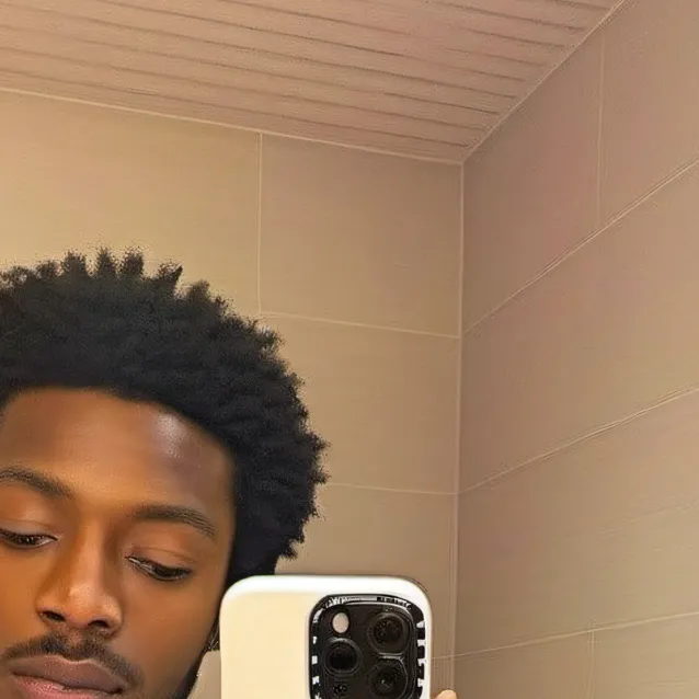 chat with ai character: Matthew