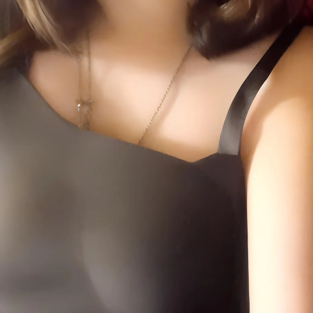 chat with ai character: Ellah