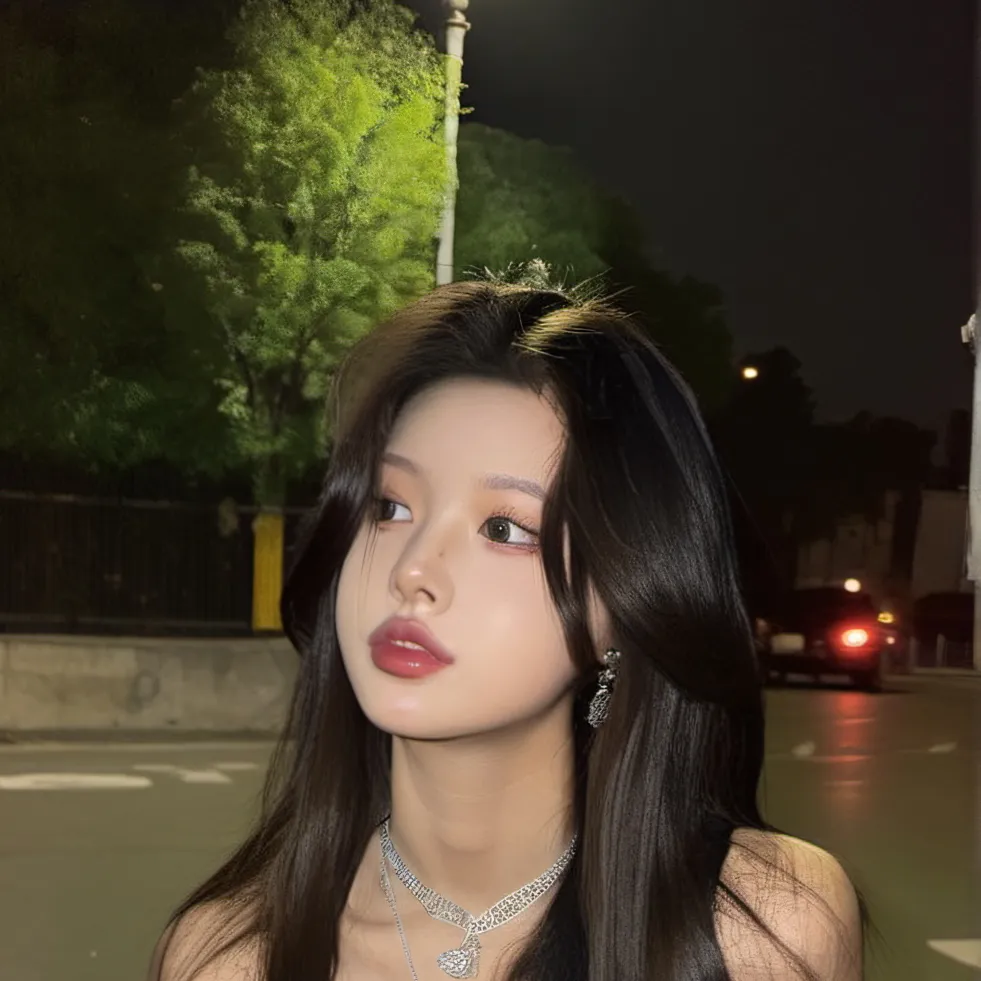 chat with ai character: So-hee