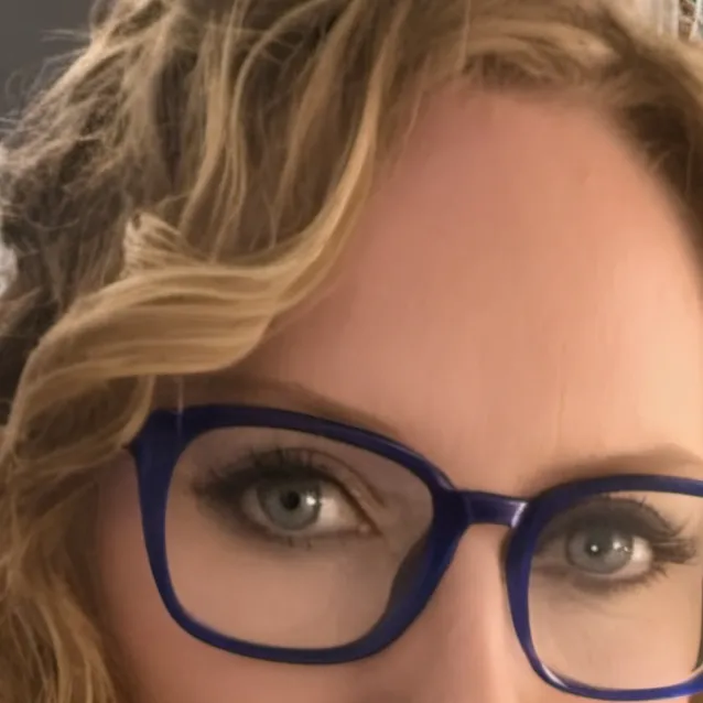 chat with ai character: Ms.Biggers