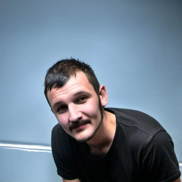 chat with ai character: Dustin D. Canada