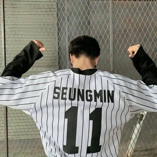 creator Miniverse_11's avatar