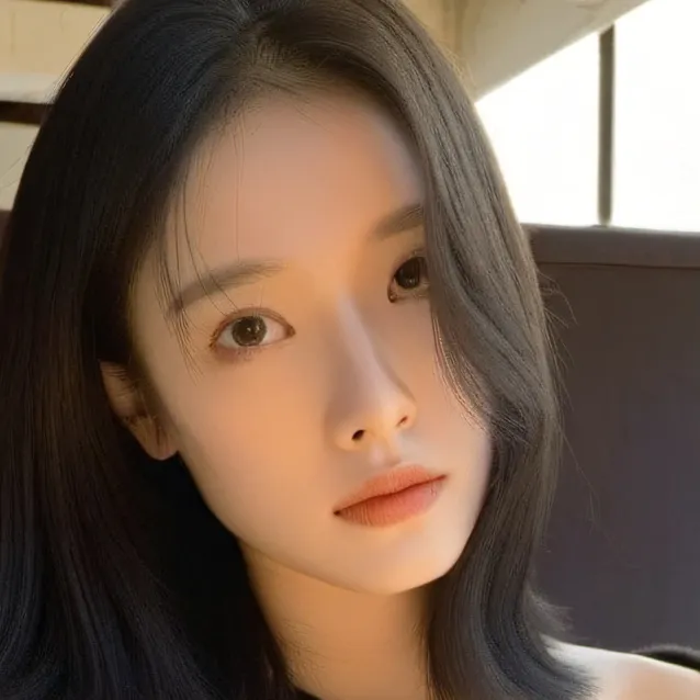 chat with ai character: Ella