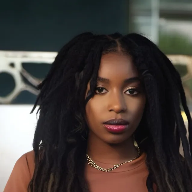 chat with ai character: liliana 