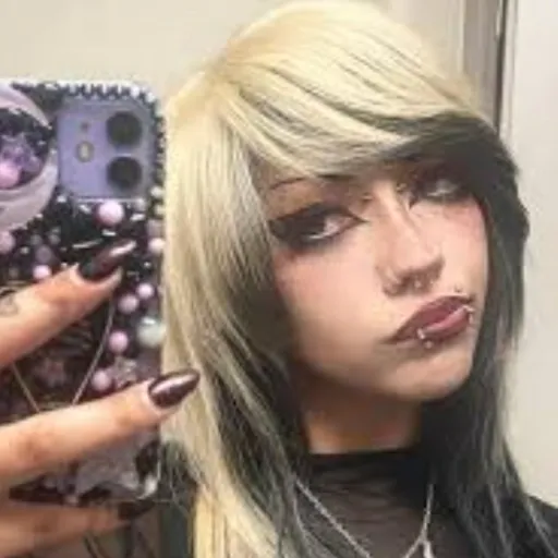 creator MHAAA SIMP's avatar