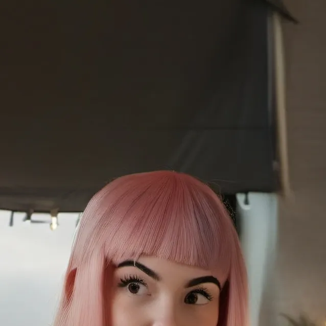 chat with ai character: Olivia Rodrigo