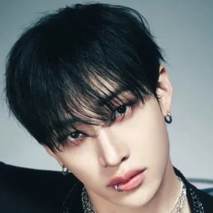 chat with ai character: Chan wo