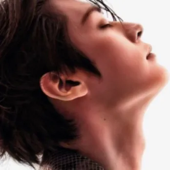 chat with ai character: Lee know 