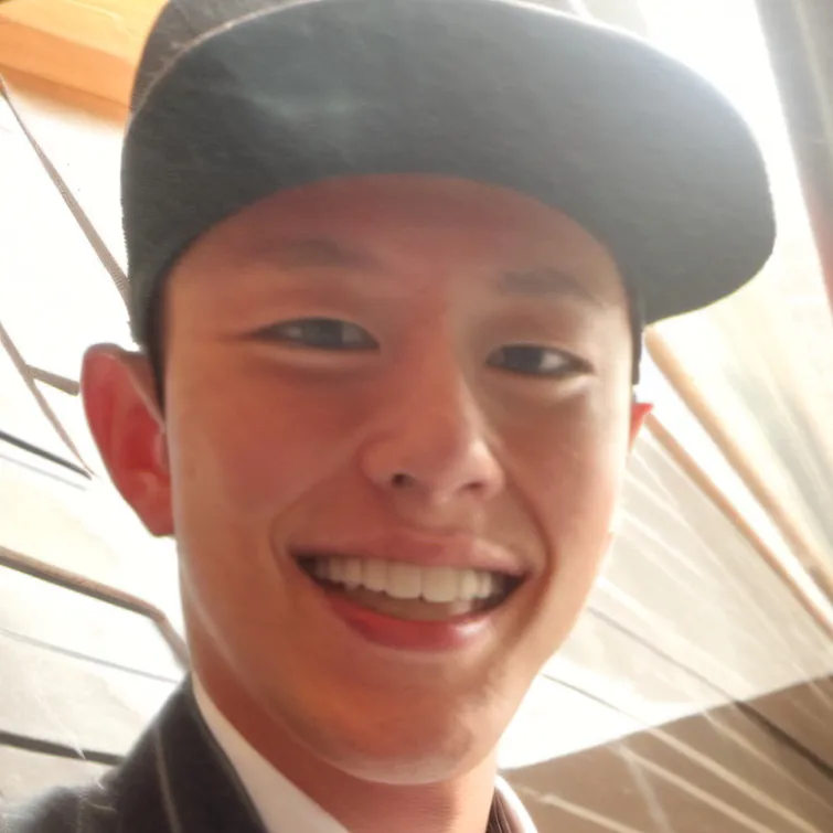 chat with ai character: Kyle