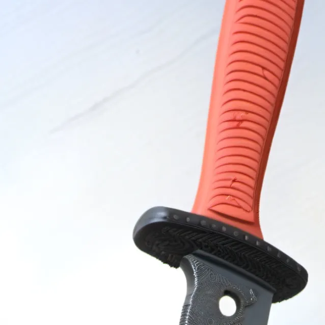 chat with ai character: bloody knife