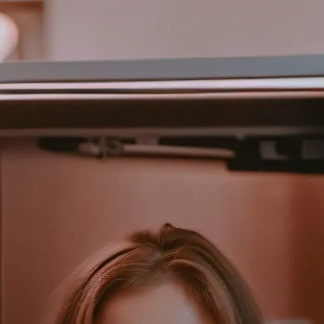 chat with ai character: Cassie