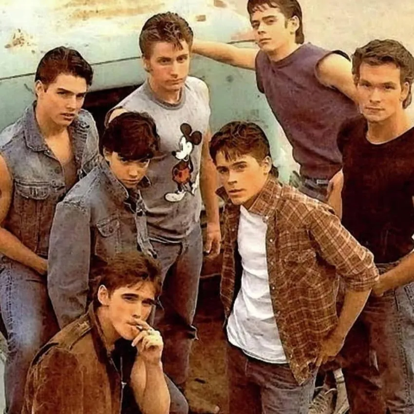 chat with ai character: helping pony 