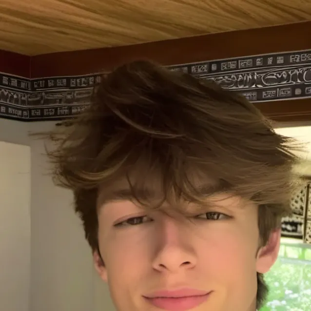 chat with ai character: Adrien/your bf