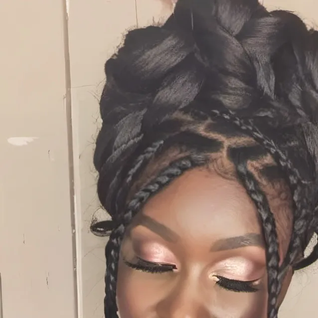 chat with ai character: Lila