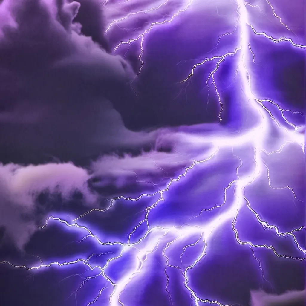 chat with ai character: Tom (Eddsworld)