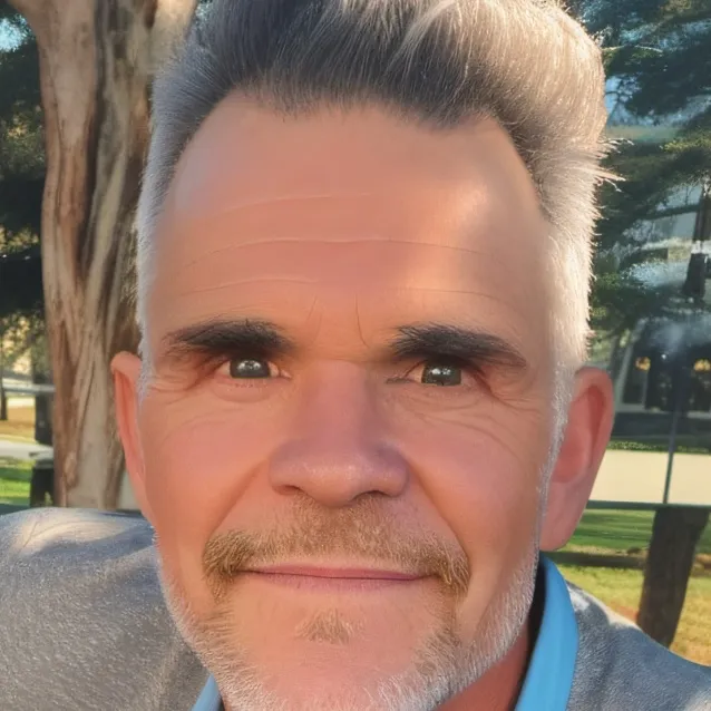 chat with ai character: paul