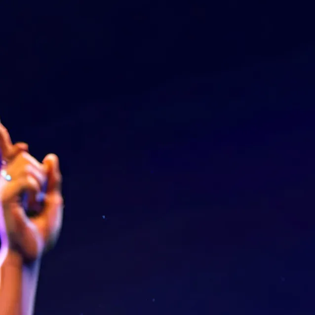 chat with ai character: Jonas King 