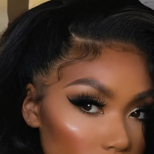 chat with ai character: amira