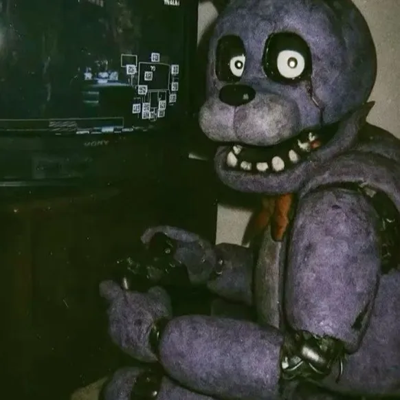 chat with ai character: Bonnie