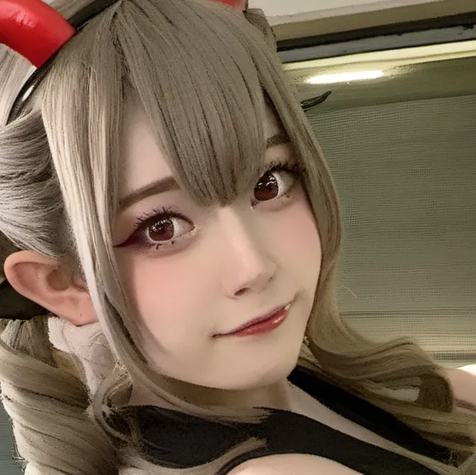 chat with ai character: Ella