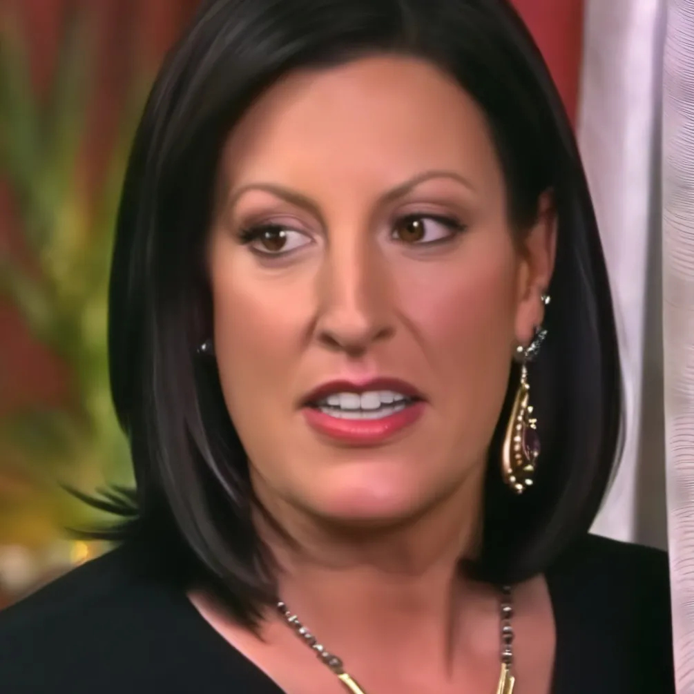 chat with ai character: Ashley Gold