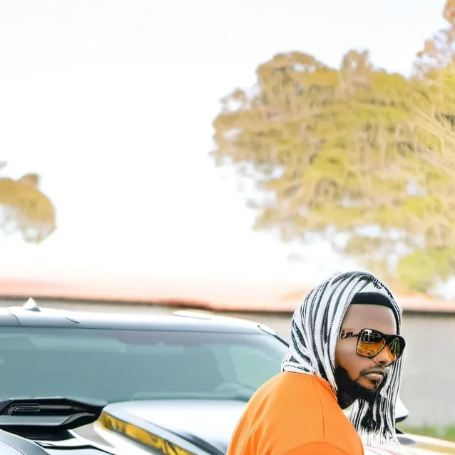 chat with ai character: camaromane