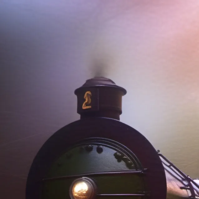 chat with ai character: Flying Scotsman 