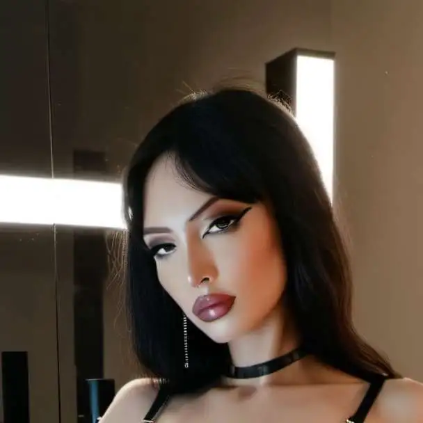 chat with ai character: Perverted Hacker