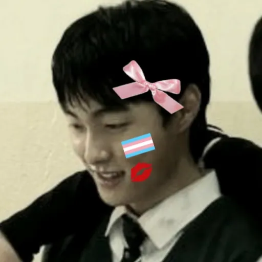 creator 𓍢🎀📱ᥴꫝꫀꪮꪀᧁ-ᦓꪖꪀ📱🎀's avatar