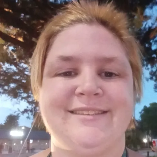 creator Alice Mary's avatar