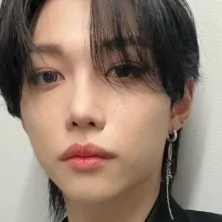 chat with ai character: Felix