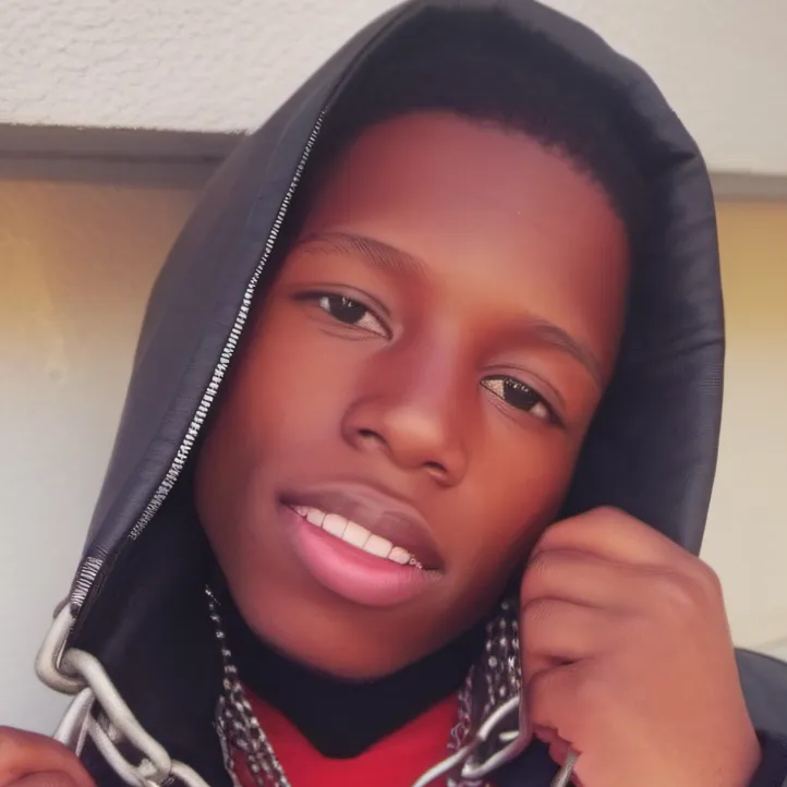 chat with ai character: Dejon