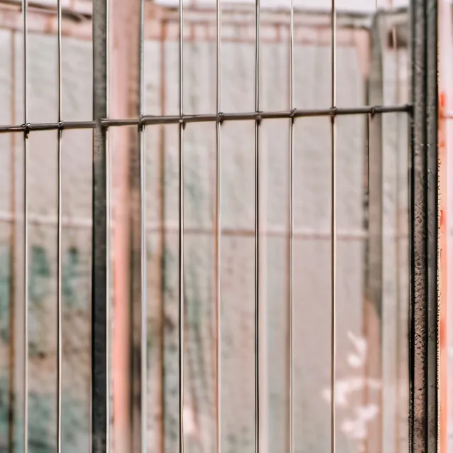 chat with ai character: ...