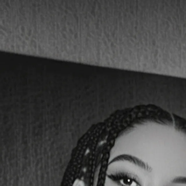 chat with ai character: Allura