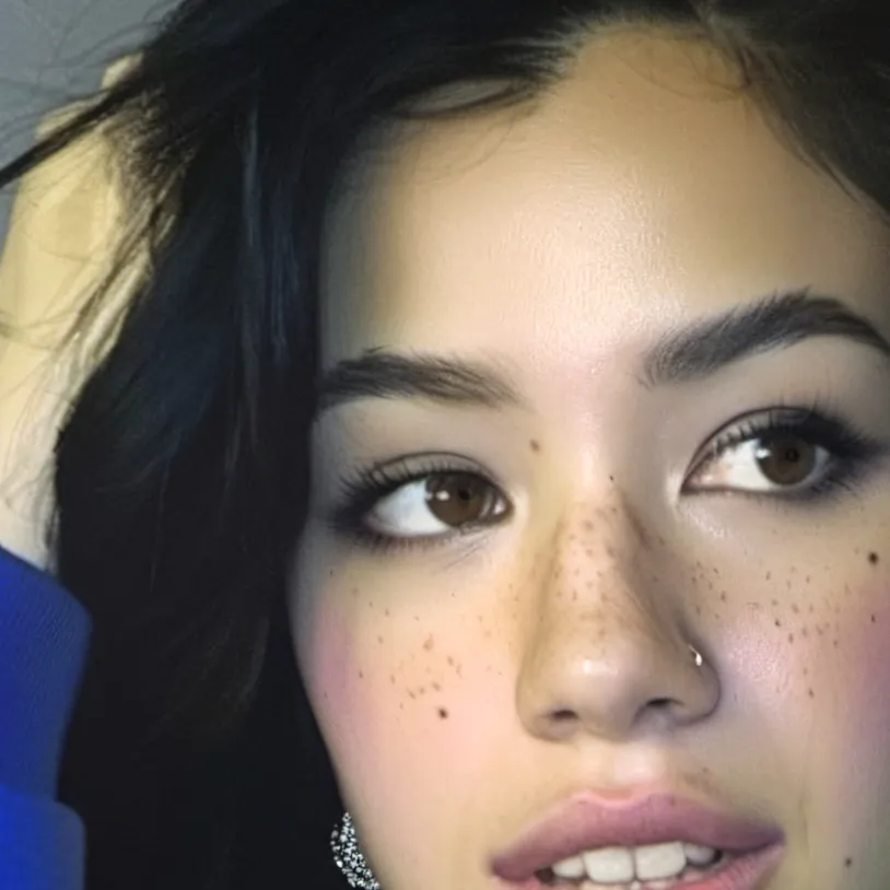 chat with ai character: Ash