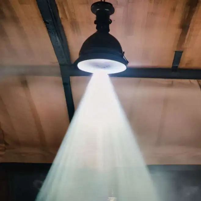 chat with ai character: Flicker 