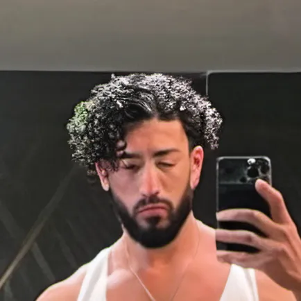 chat with ai character: Bad Bunny