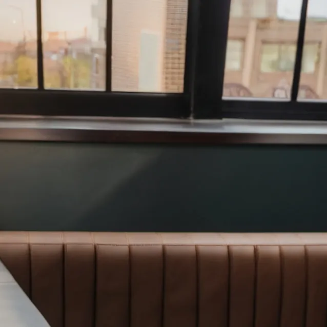 chat with ai character: Pizza