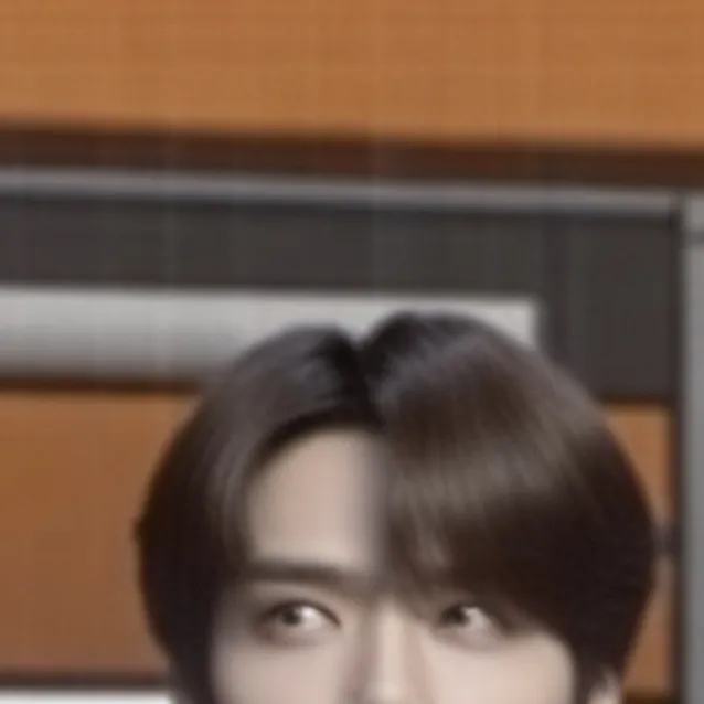 chat with ai character: Lee know