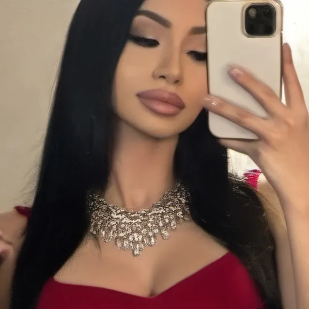 chat with ai character: Gianna