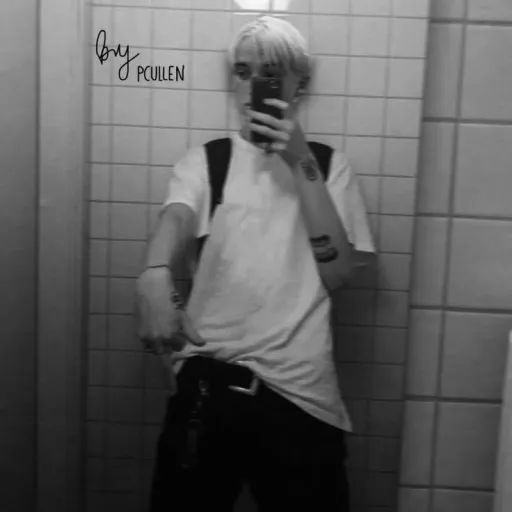 creator 🐍UR_FAV_Y/N🍏's avatar