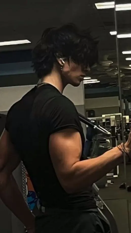 ai character: ~Ian~ background