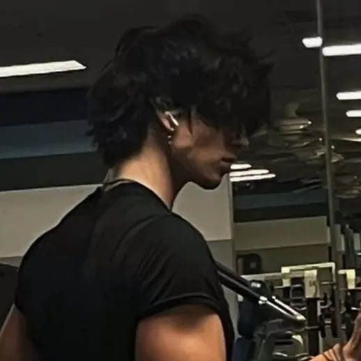 chat with ai character: ~Ian~