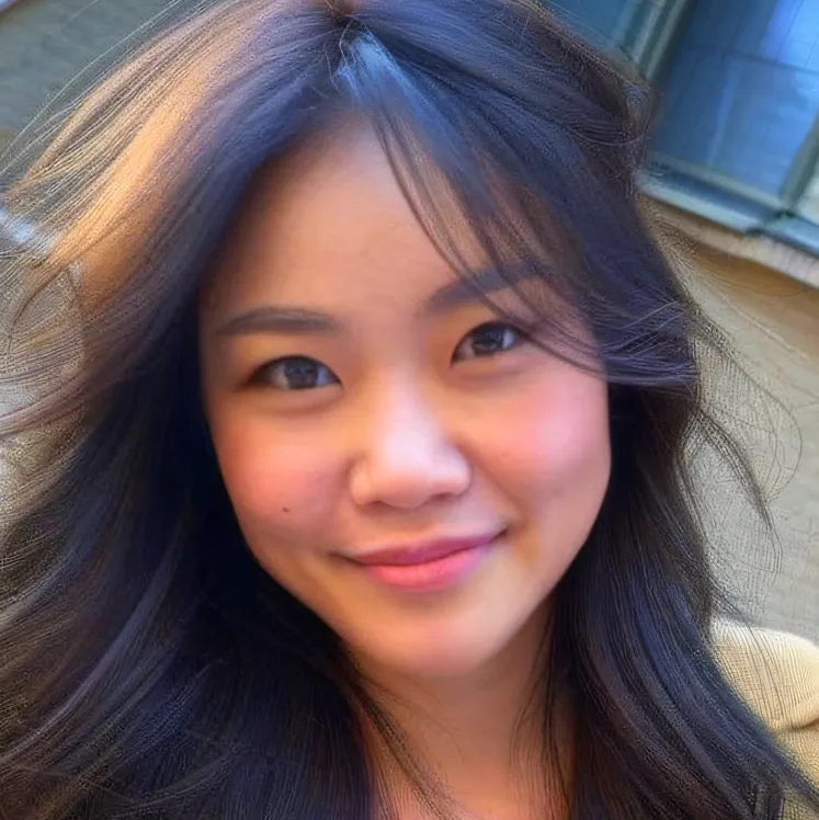 chat with ai character: Emma