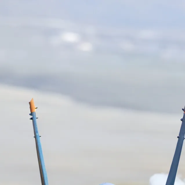 chat with ai character: female f-14