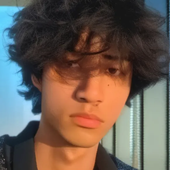 chat with ai character: Micke